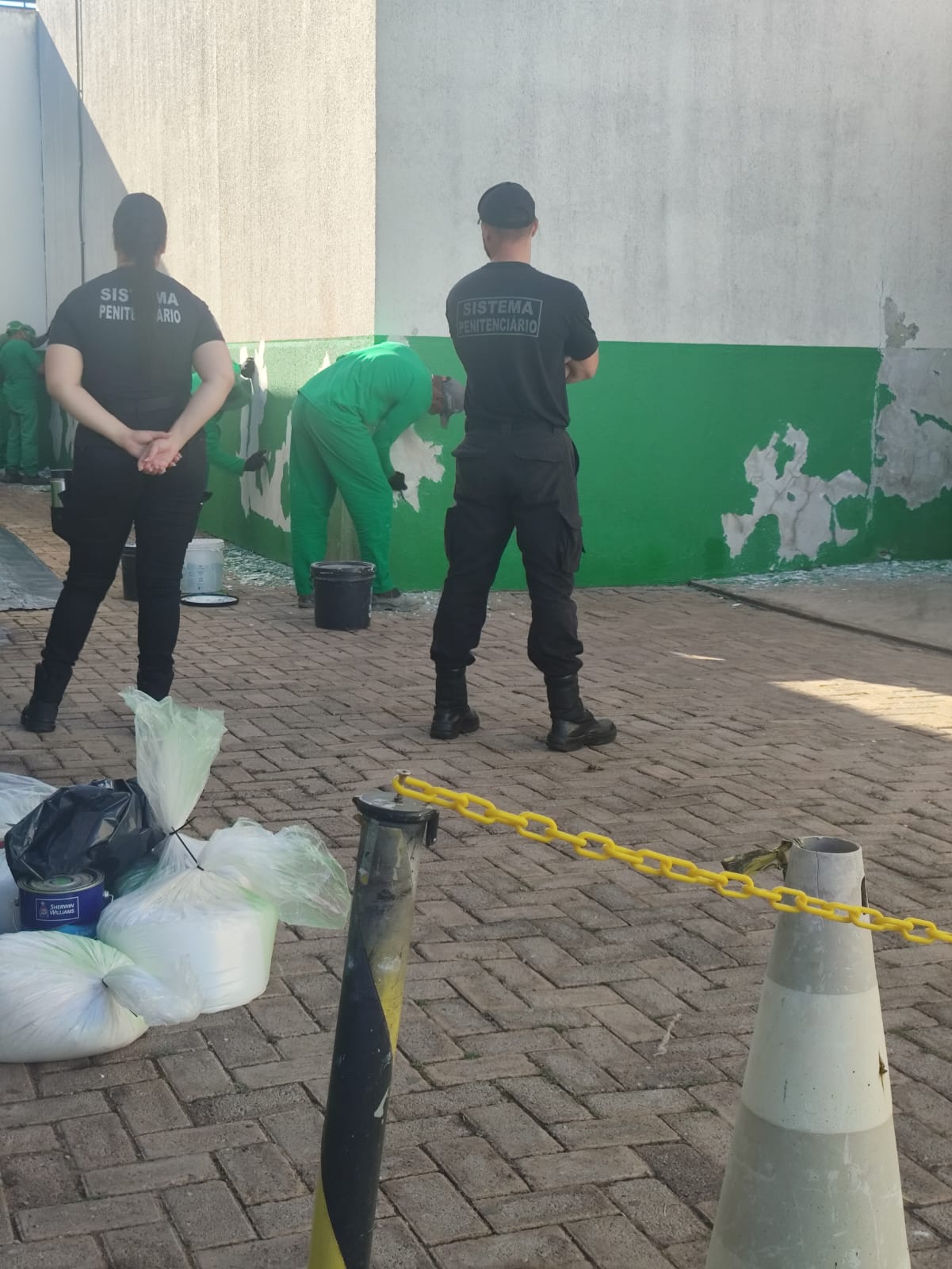Reeducandos reformam hospital de Luziânia