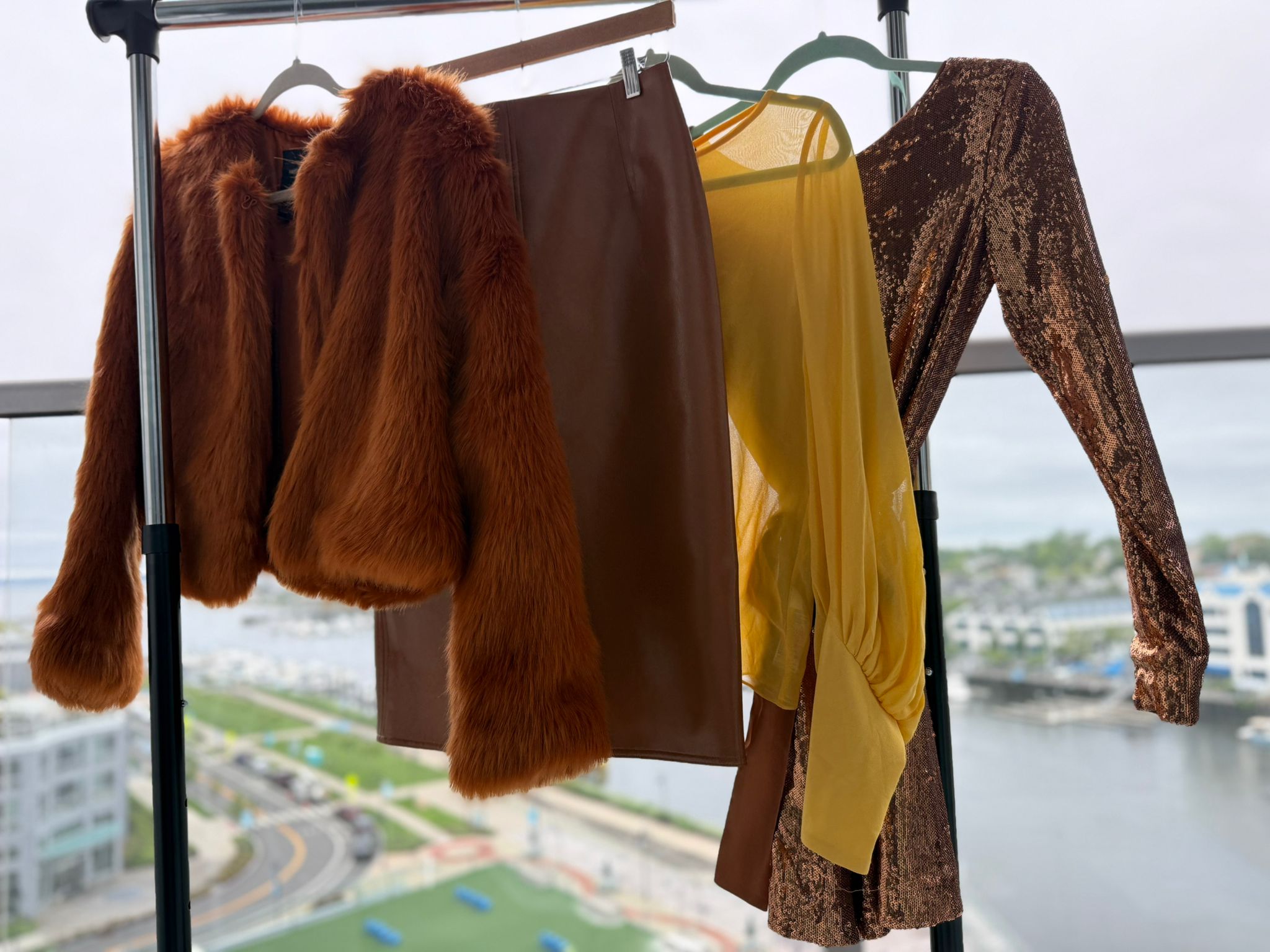 Bazar da Márcia Graz reúne grifes de luxo e fast fashion neste fim de semana em Goiânia