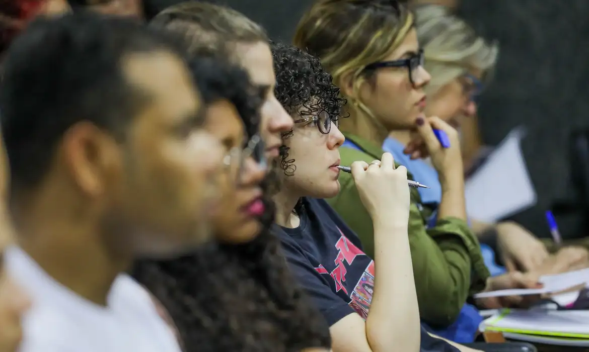Reclame Aqui registrou 371 queixas contra a FGV Concursos entre 22h30 de domingo e 1h30 de segunda