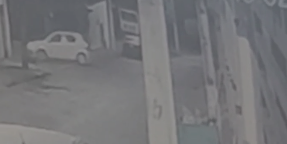 Motorista de aplicativo é encontrado morto lote baldio de Goiânia