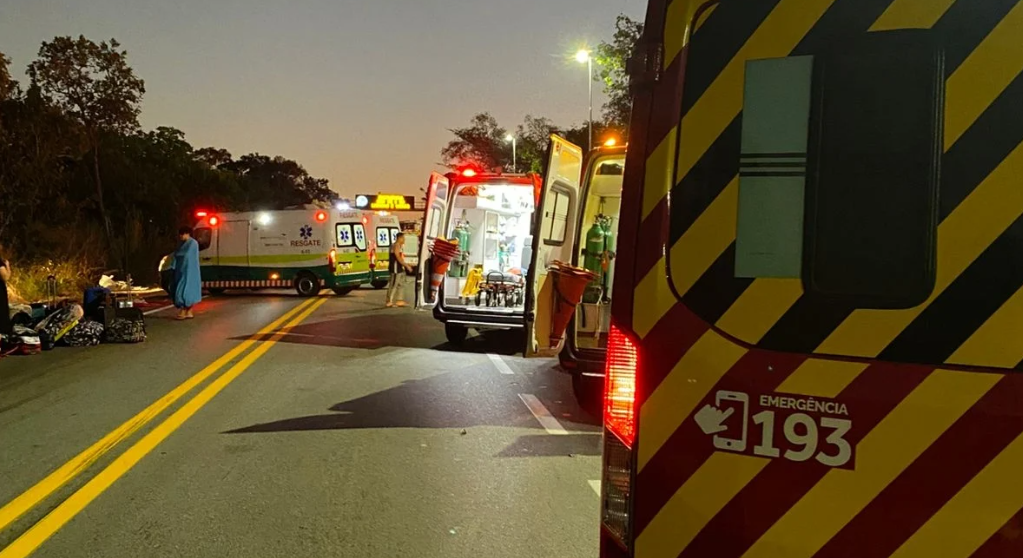 Motorista pode ter dormido antes de invadir pista e causar tragédia na BR-153, diz delegado