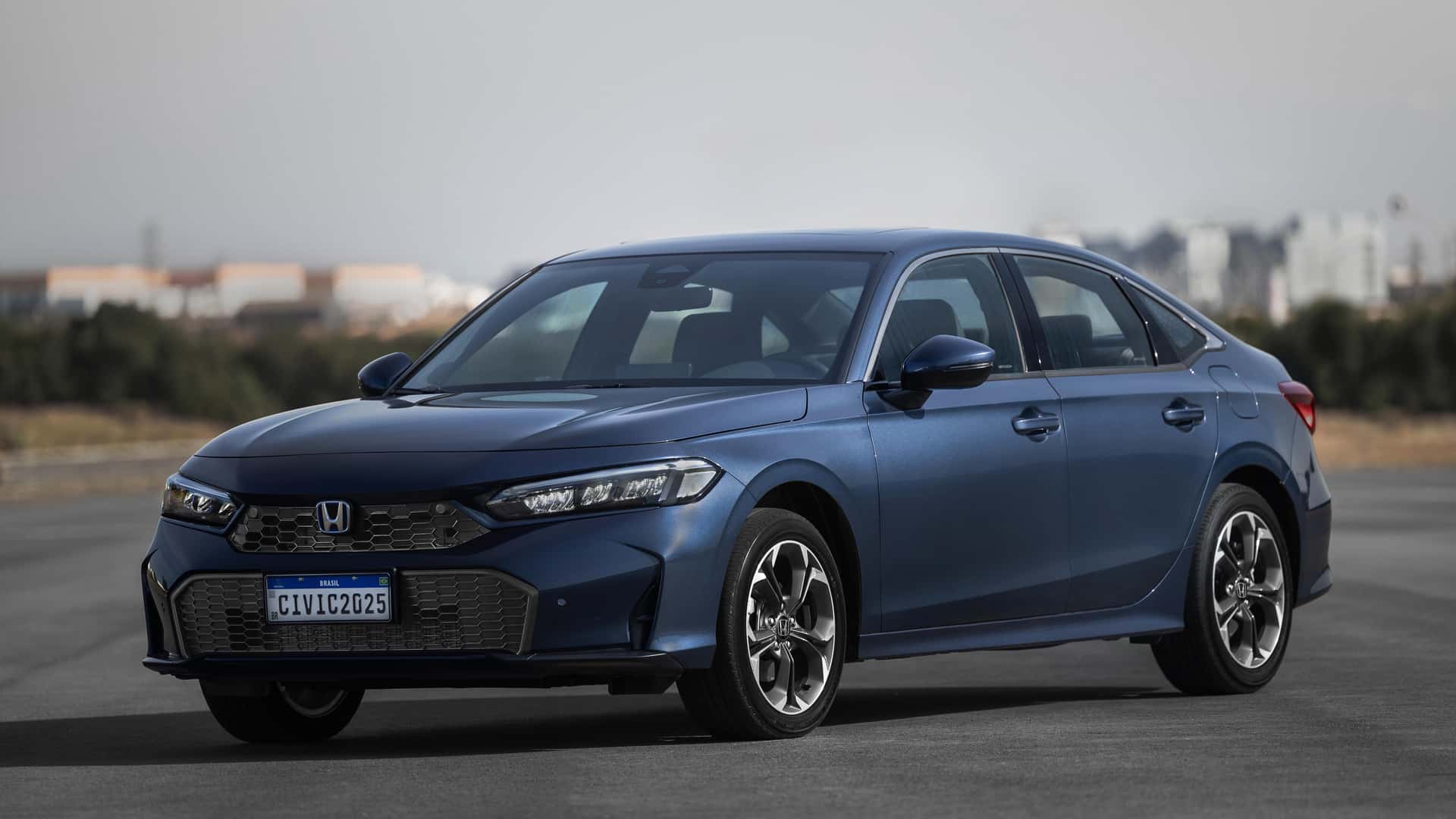 Atualizado, Honda Civic Advanced Hybrid 2026 é lançado por R$ 265.900,00