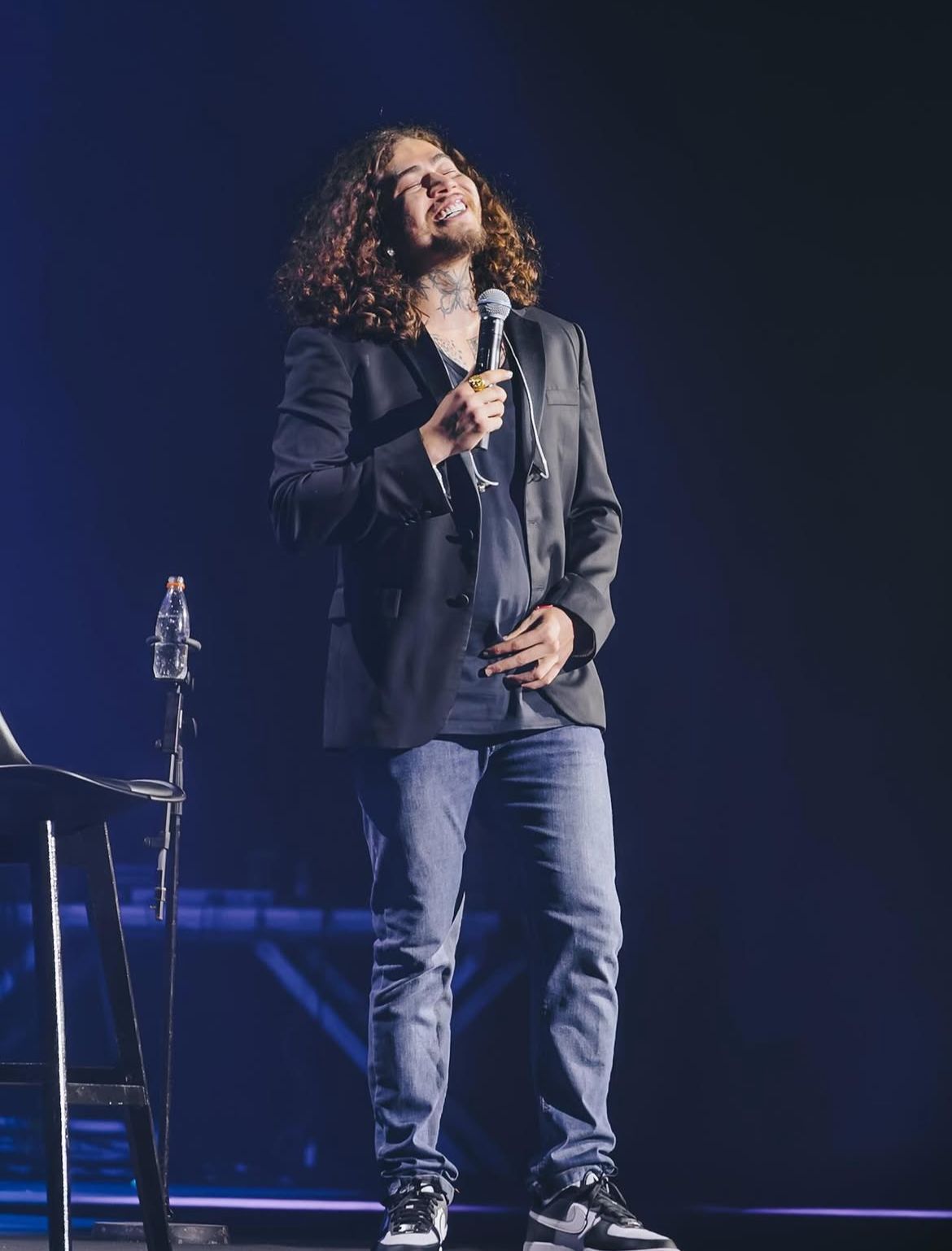 Whindersson Nunes apresenta “Isso Definitivamente Não é um Culto”