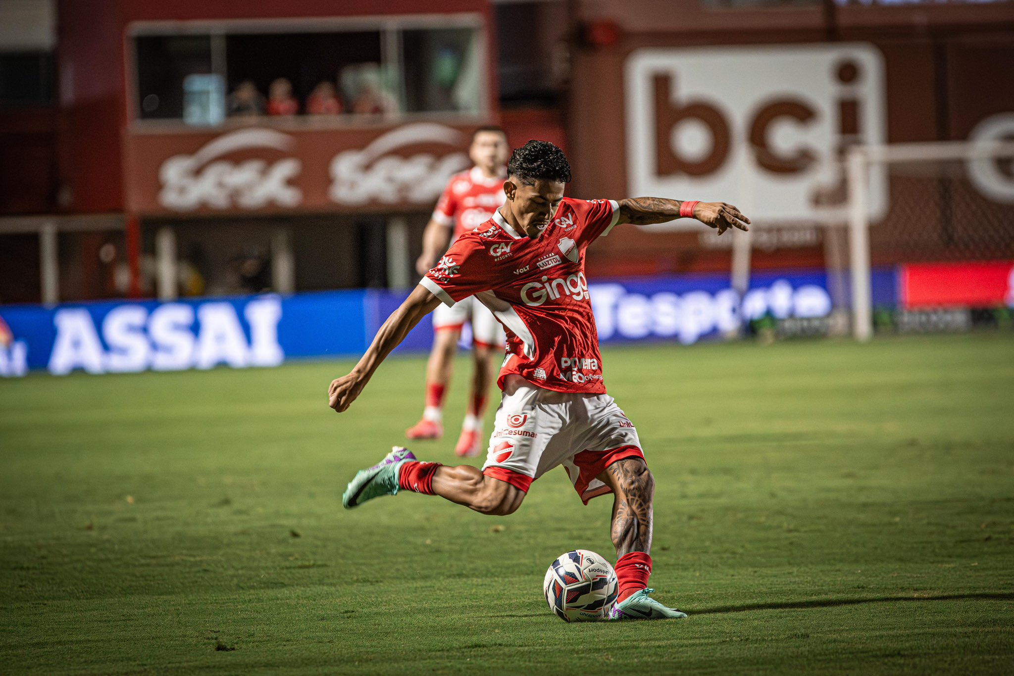 Vila Nova é Operário ficam no 0 a 0 em jogo com pênalti e chances perdidas