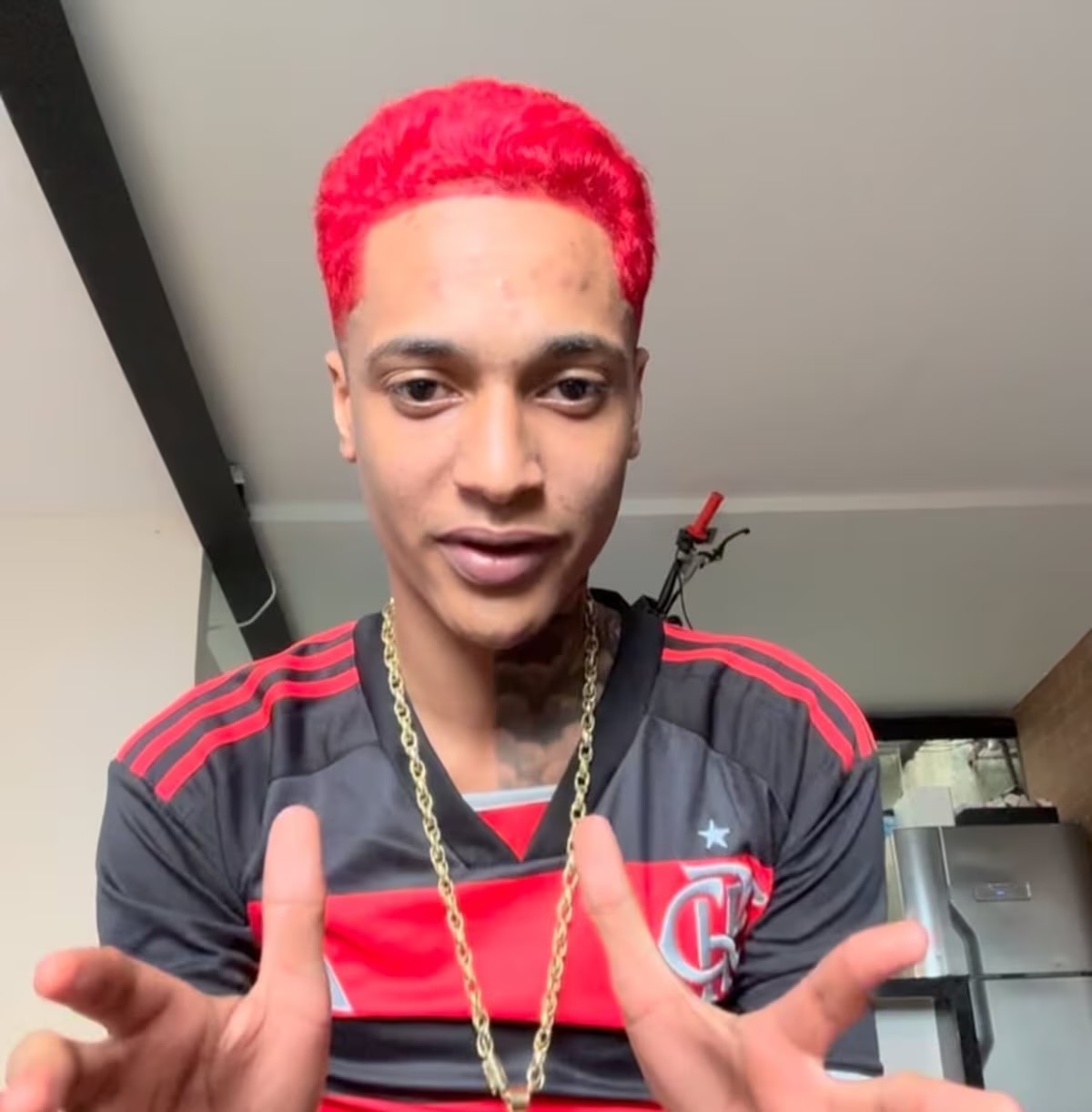 Justiça do RJ decreta prisão preventiva do rapper Oruam por ataque a agentes e facilitação de fuga