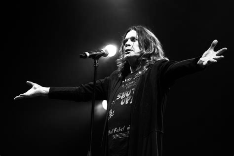 Morre Ozzy Osbourne, o “Príncipe das Trevas” e lenda do heavy metal, aos 76 anos