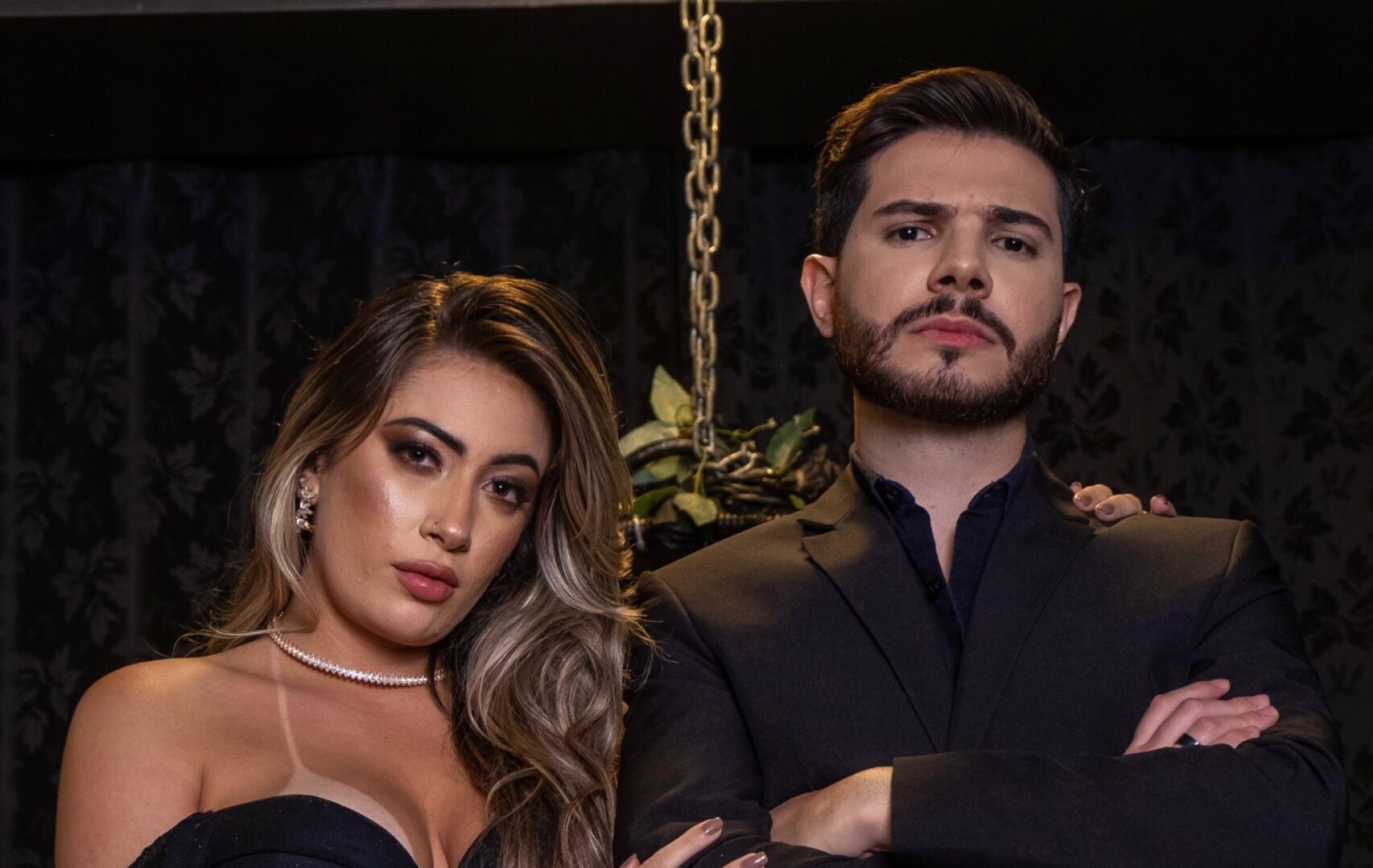 Thalles Luna transforma fantasia em arte no clipe de “La Musa De La Playa”