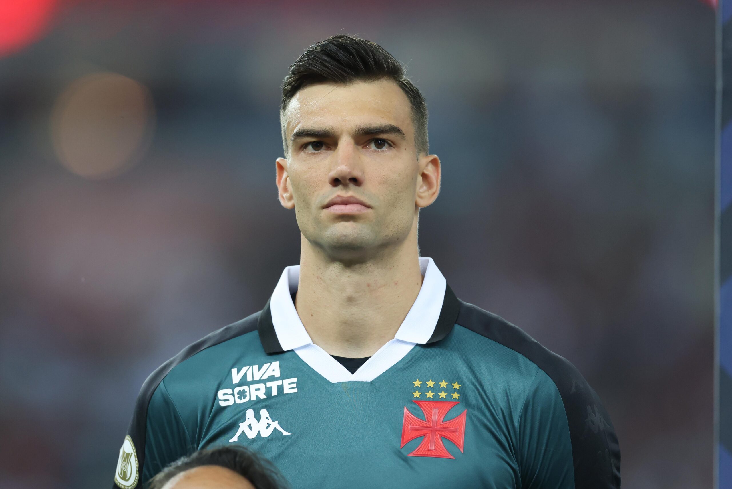 Árbitro agiu corretamente ao expulsar Léo Jardim após recusa de atendimento, diz chefe de arbitragem da CBF