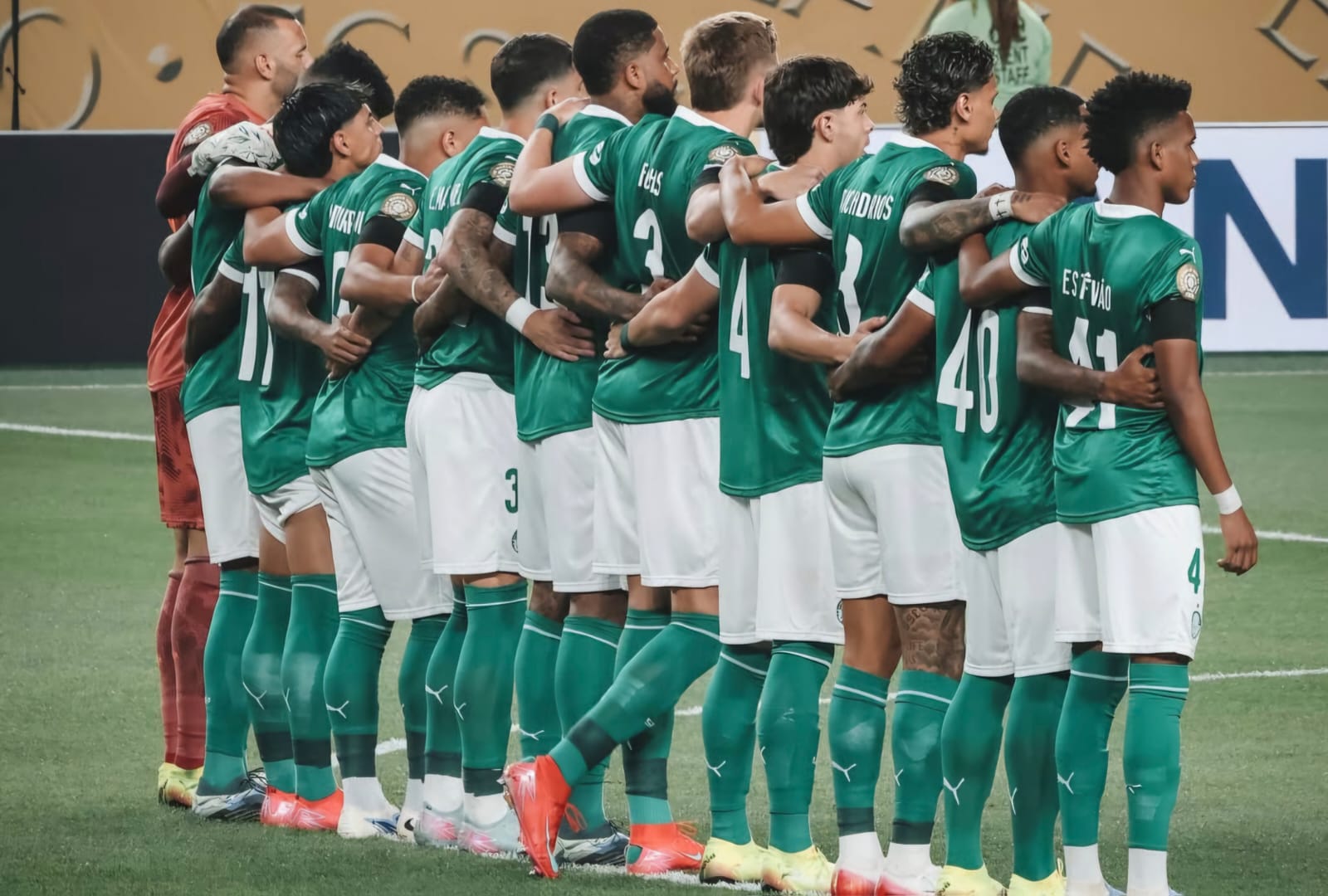 Com gol contra no fim, Palmeiras tem sonho por título mundial mais uma vez frustrado pelo Chelsea