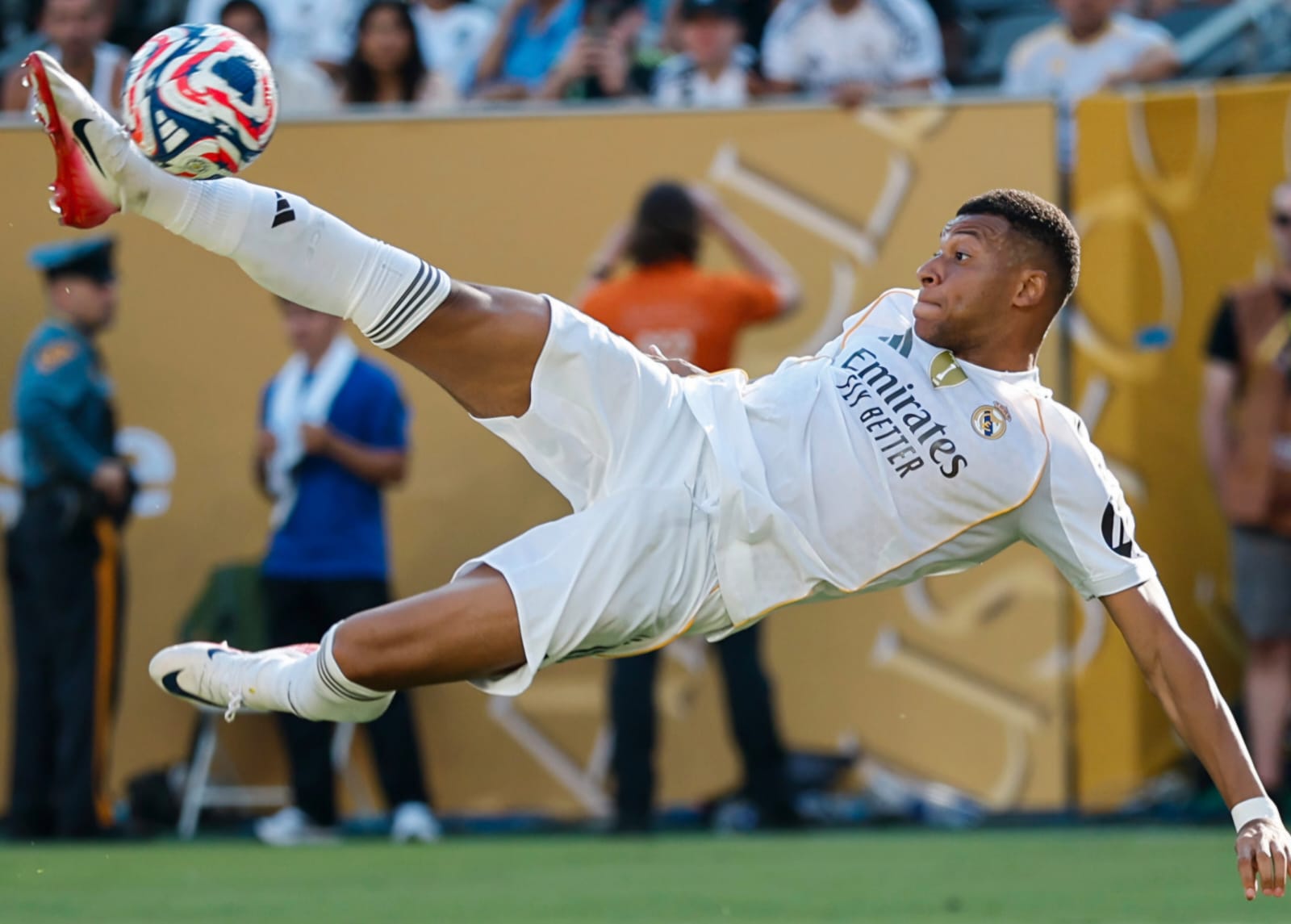Real Madrid avança com drama e enfrentará PSG na semifinal, no primeiro reencontro com Mbappé