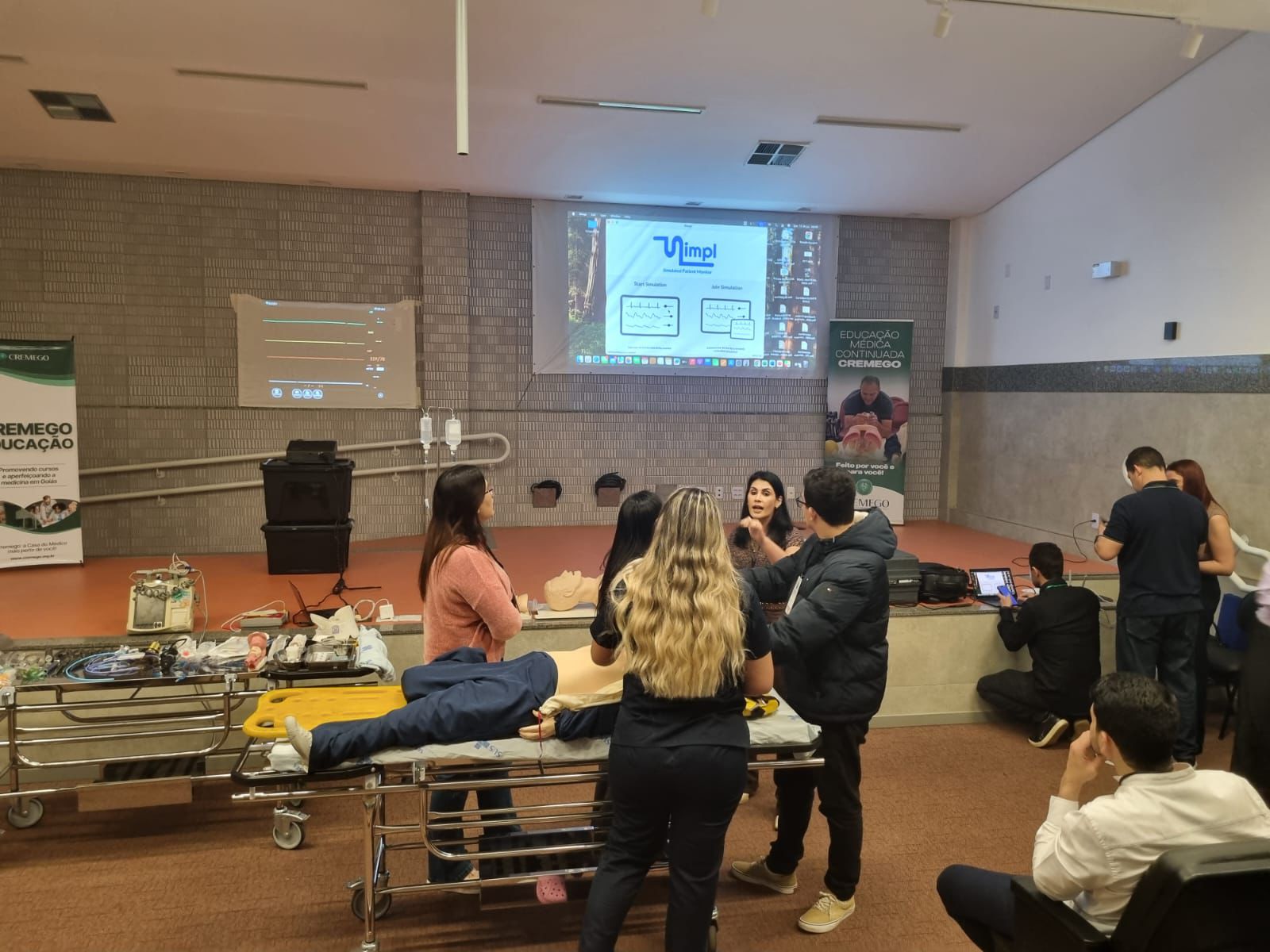 Heal sedia Curso de Medicina de Emergência com apoio do CREMEGO