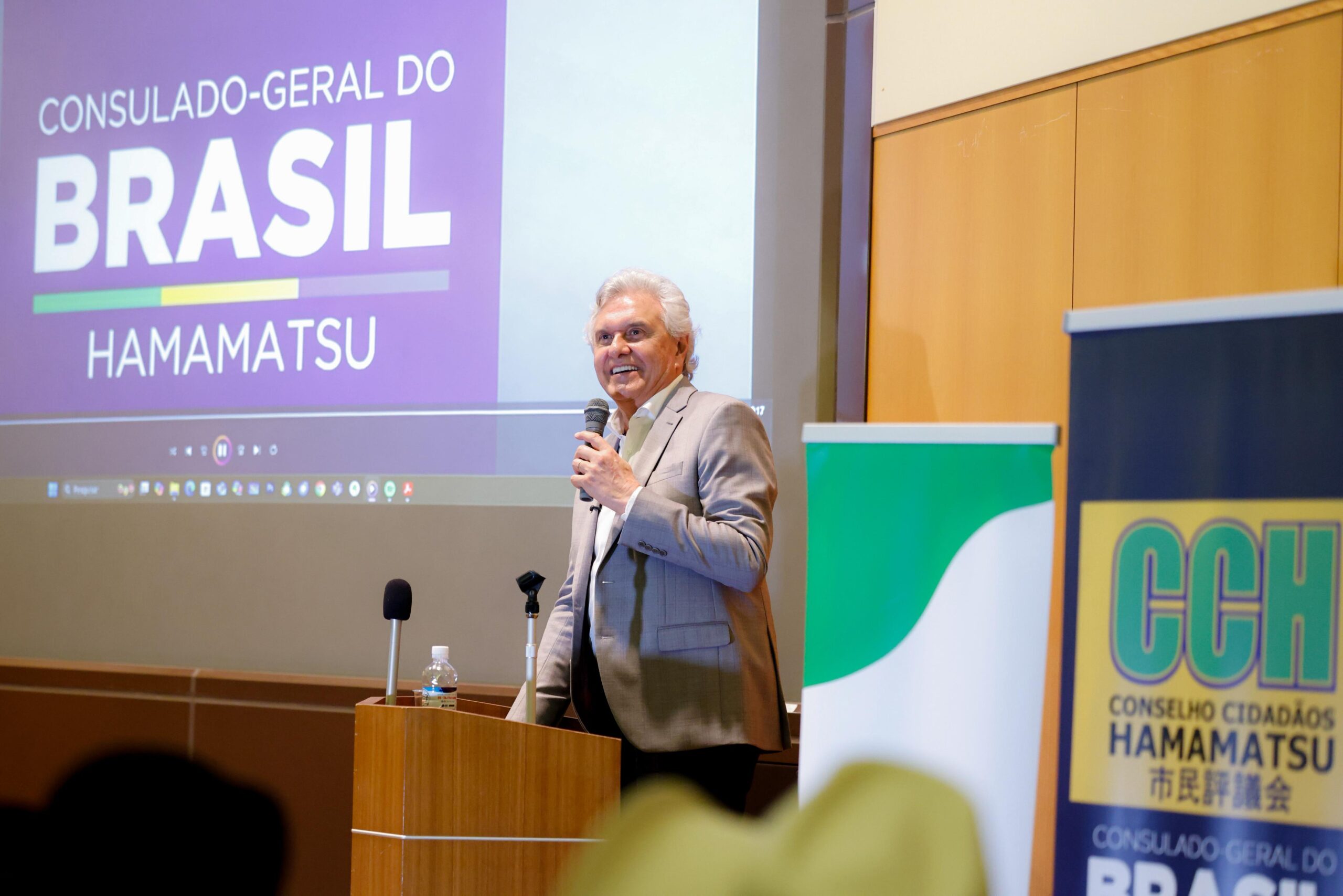 Caiado palestra em Seminário de Negócios no Japão e apresenta ações desenvolvidas à frente da gestão estadual