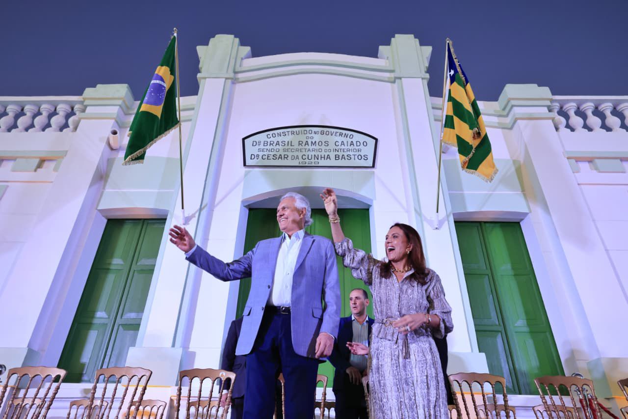 Cidade de Goiás: Caiado entrega restauração do Palácio da Instrução