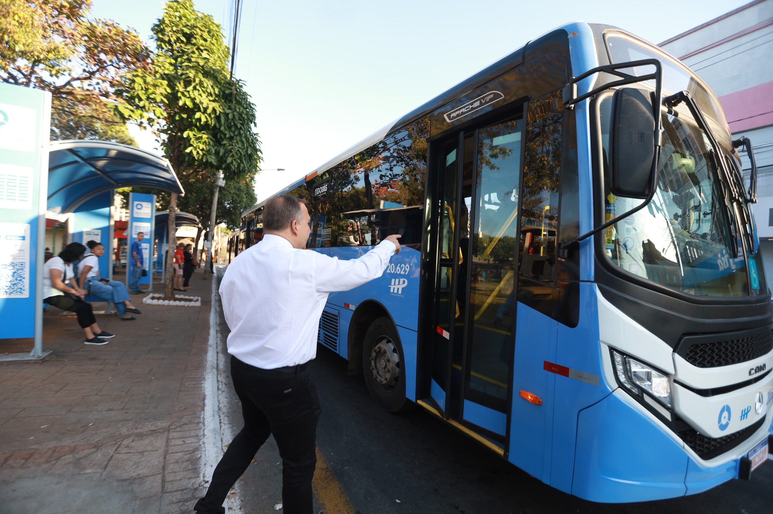 Mabel entrega Corredor da Avenida 24 de Outubro e projeta "cidade inteiramente sincronizada"