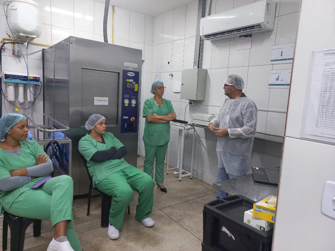 Hospital de Luziânia promove treinamento sobre segurança no trabalho no CME