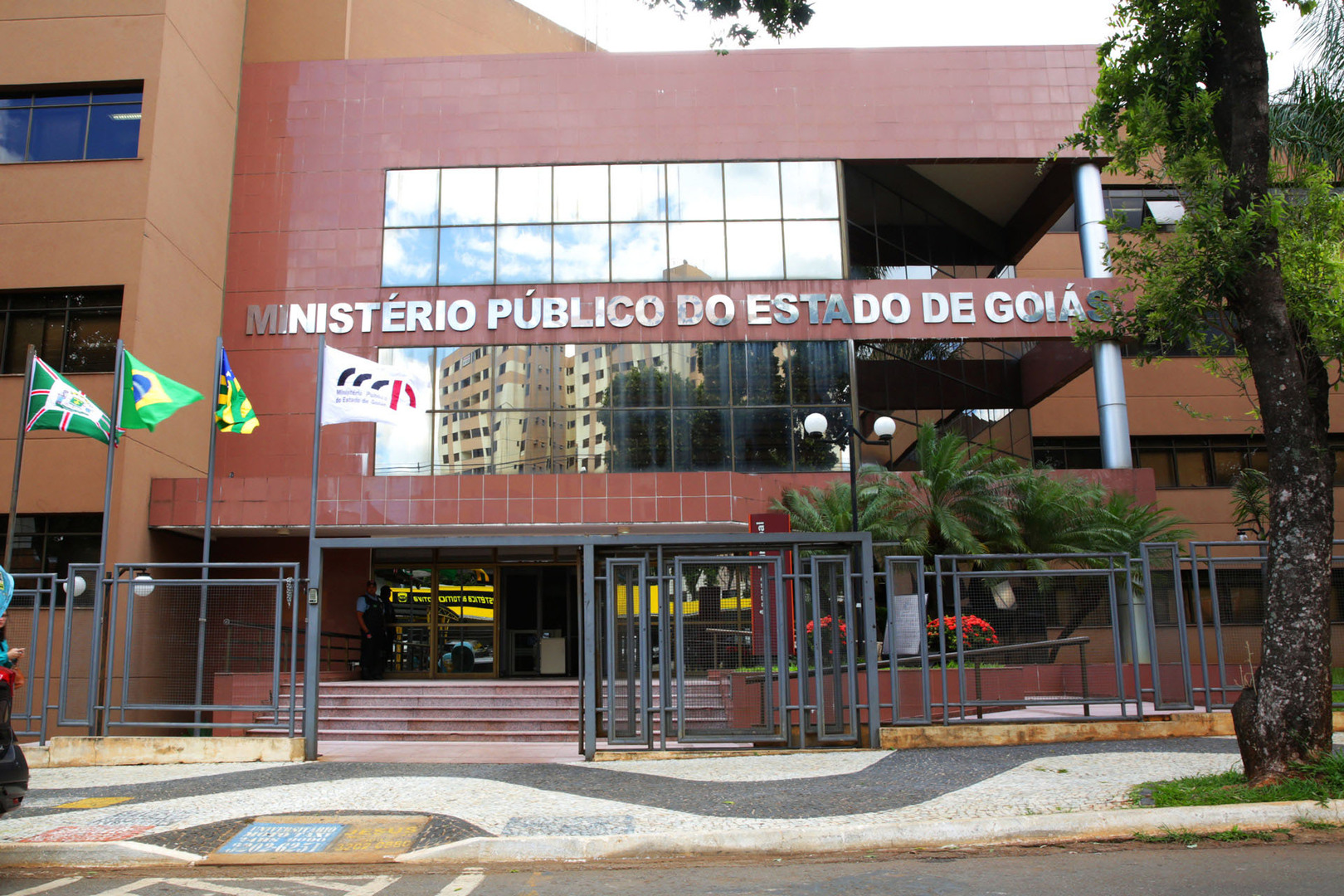 MPGO consegue condenação de dois jornalistas por calúnia e difamação em Goiás