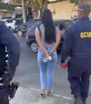 Criança leva cocaína para escola e mãe é presa em Goiânia