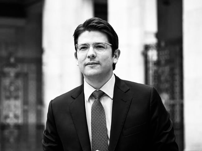 Pré-candidato da Colômbia morre 2 meses após atentado; pressão sobre Petro cresce a menos de um ano de eleições