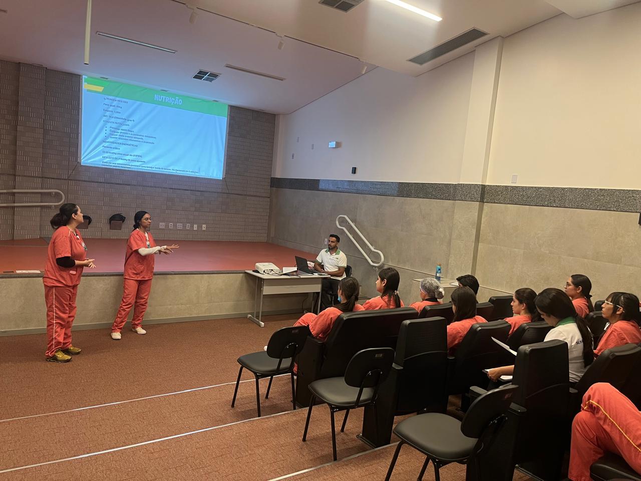 Profissionais do Heal participam de treinamento sobre humanização hospitalar