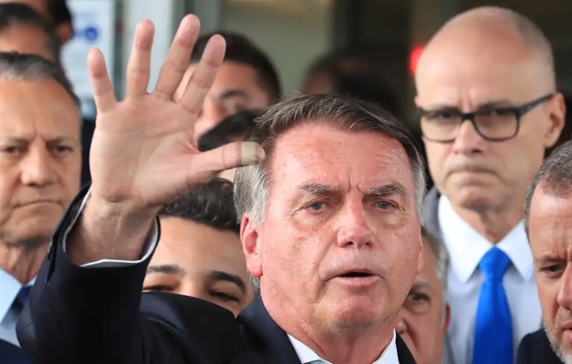 PF identifica R$ 30 milhões em contas de Bolsonaro em um ano