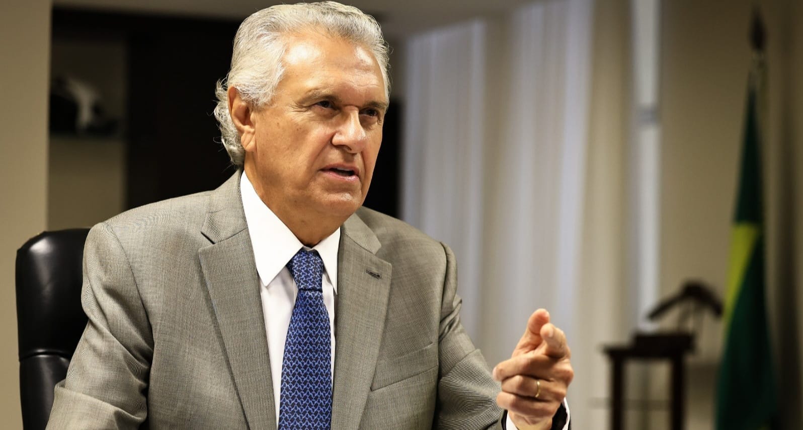 Caiado diz que prisão domiciliar de Bolsonaro é condenação antecipada que agrava crise política
