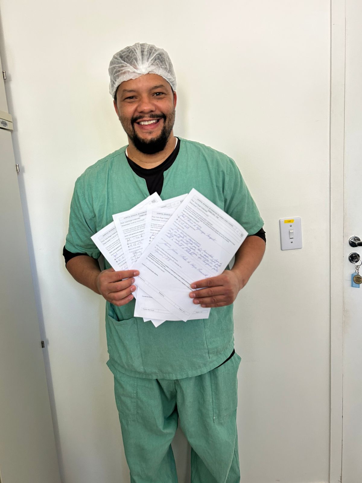 Técnico de Enfermagem do Heapa recebe cartas de elogio