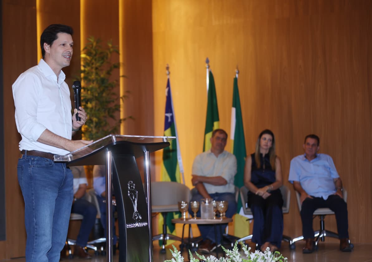 Daniel anuncia licitação da GO-411 em Paraúna