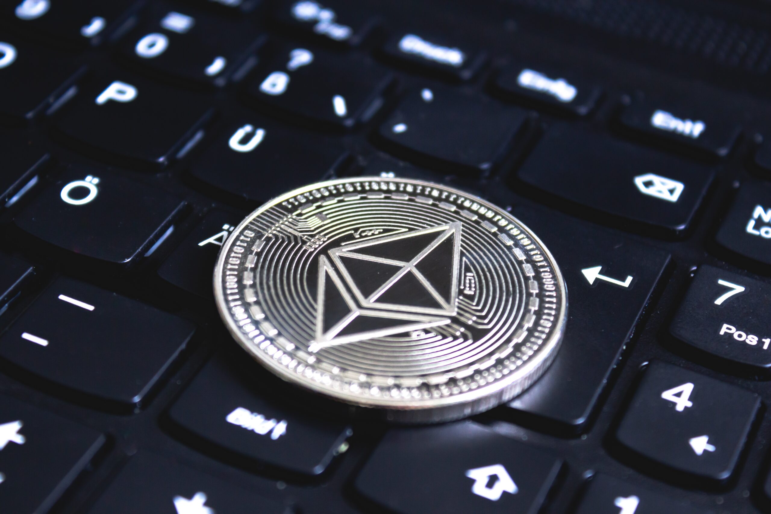 Ethereum: o que é, como funciona e como acompanhar seu valor