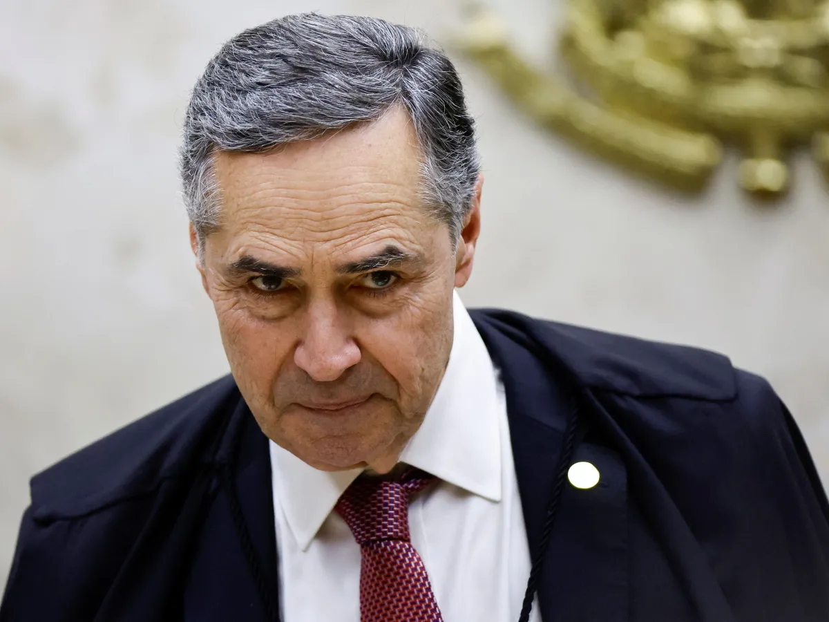 Barroso desafia especulações e afirma que não pretende deixar o STF