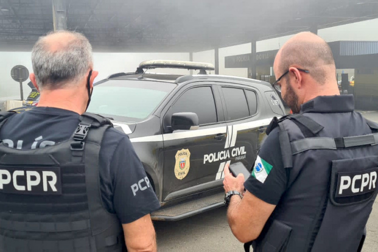Vídeo de suruba em ônibus chega às escolas e professor aciona polícia