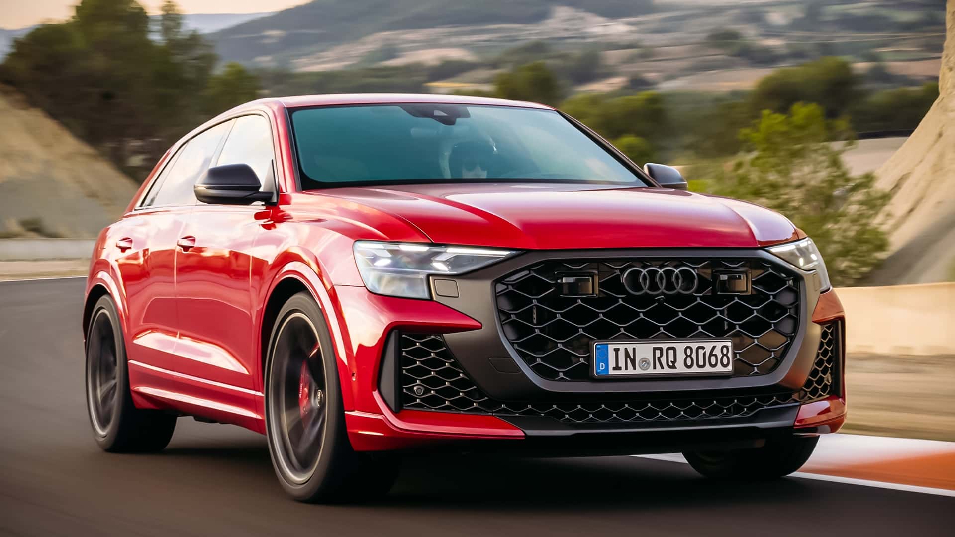 Audi RS Q8 Performance 2026 está em pré-venda no Brasil com preço de 1.295.990 reais