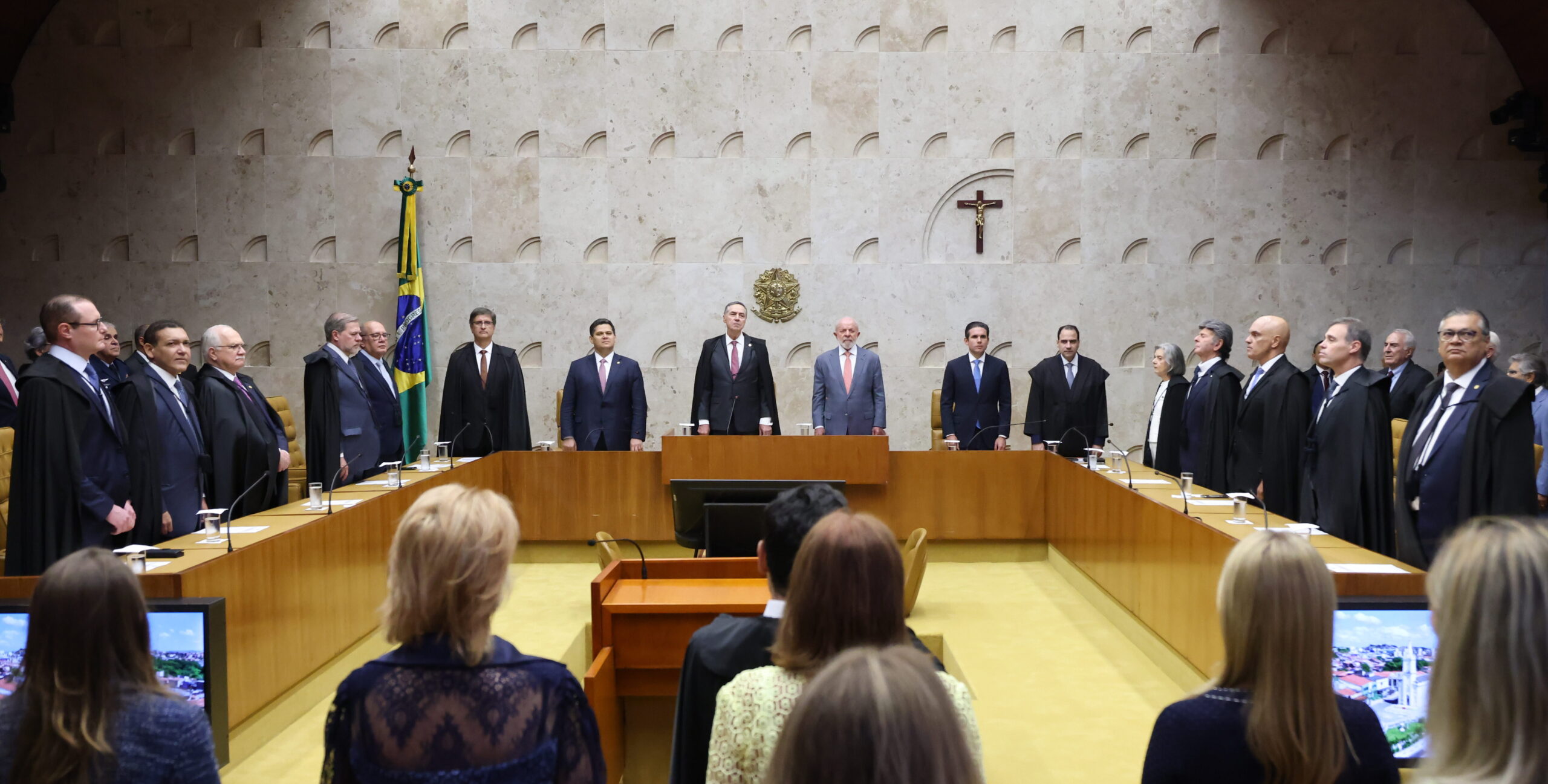STF forma maioria para condenar Bolsonaro por tentativa de golpe de Estado