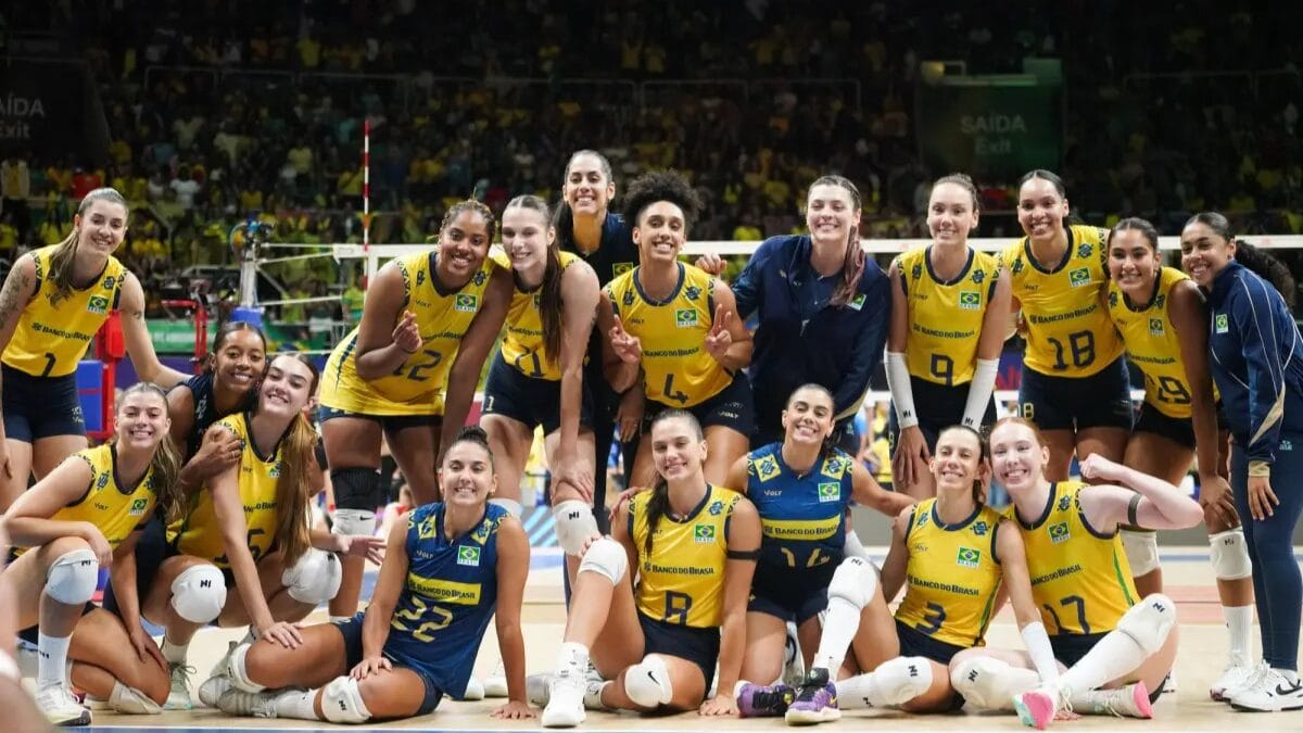 Brasil vence França e avança às semifinais do Mundial de Vôlei Feminino