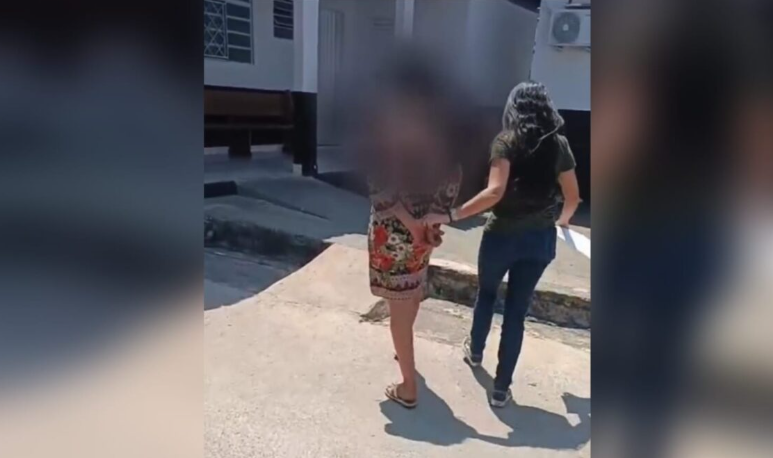 Residência insalubre: mãe deixa filha autista sozinha e é presa