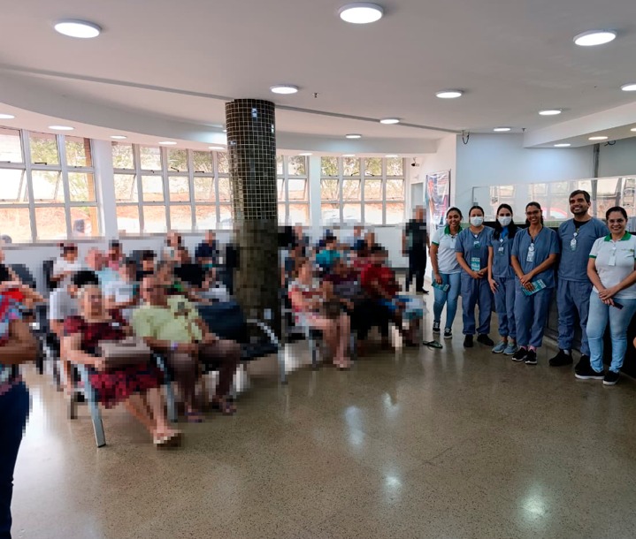 Heapa realiza ação educativa sobre uso seguro de medicamentos