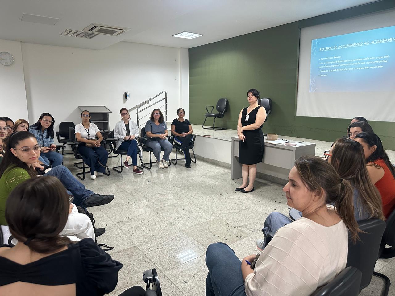Maternidade Dona Iris integra novos estagiários de psicologia