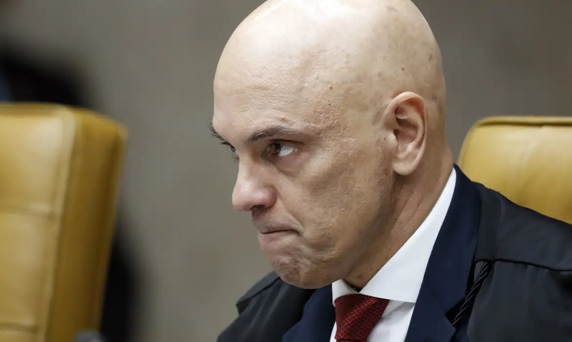 Moraes valida delação de Mauro Cid em julgamento do STF sobre trama golpista