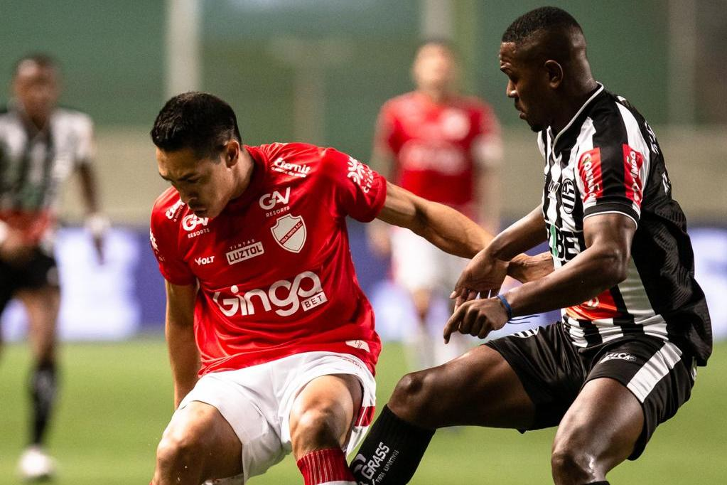 Em casa, Vila Nova enfrenta o Athletic-MG para se aproximar do G-4