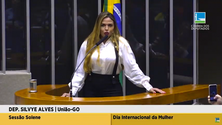 PF realiza operação contra homem suspeito de enviar fotos íntimas para deputada Silvye Alves