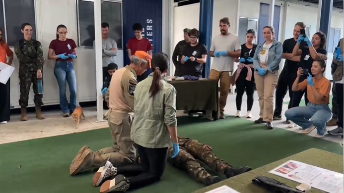 Curso do Exército prepara jornalistas para atuarem em zonas de conflito