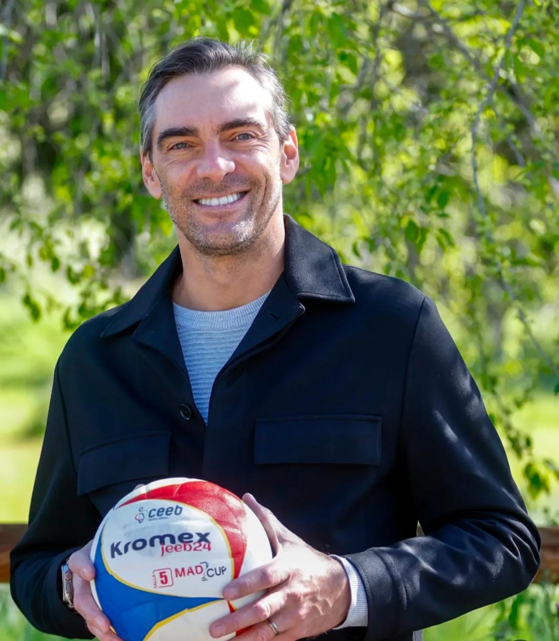 O campeão Giba vem a Goiânia para inspirar campeões do mercado imobiliário
