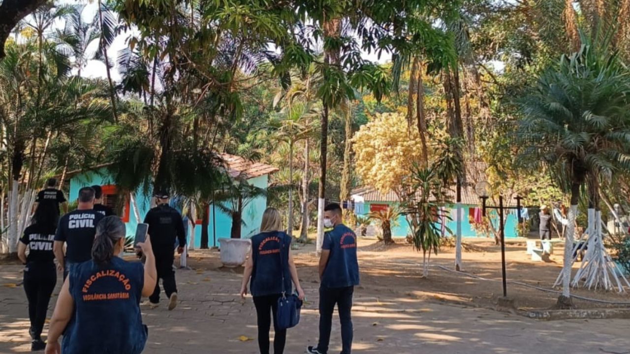 Polícia Civil prende gerente e funcionário de clínica por maus-tratos e sequestro em Abadia de Goiás