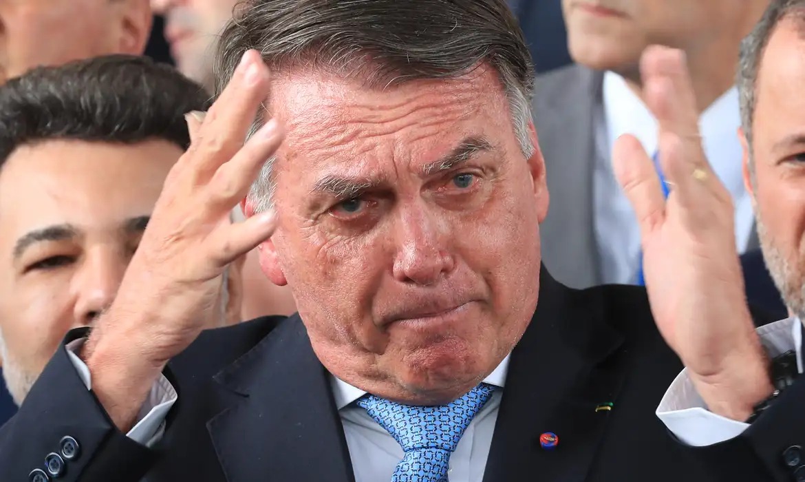DECISÃO INÉDITA: STF CONDENA BOLSONARO A 27 ANOS POR TRAMA GOLPISTA