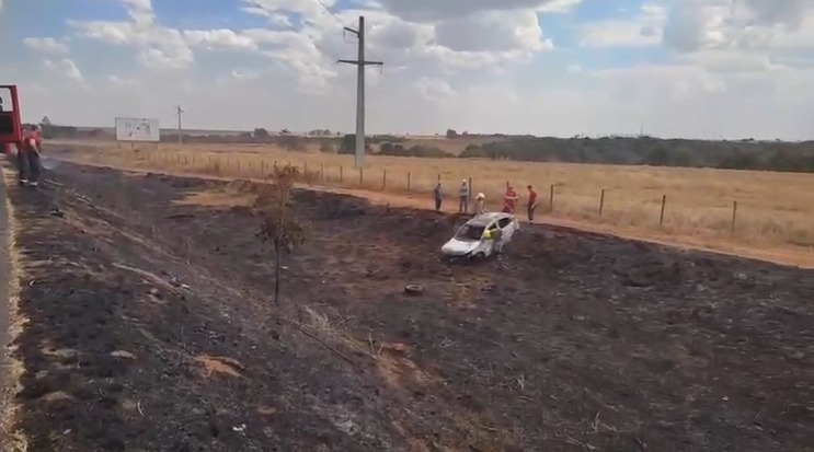 Jovem morre e quatro ficam feridos em acidente na BR-153