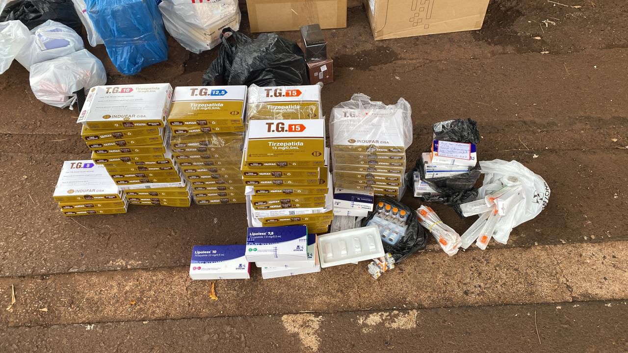 Medicamentos proibidos e eletrônicos são apreendidos na BR-153 em Itumbiara