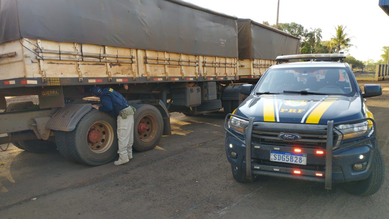 Caminhoneiro é preso por adulteração de placas na BR-364, em Jataí