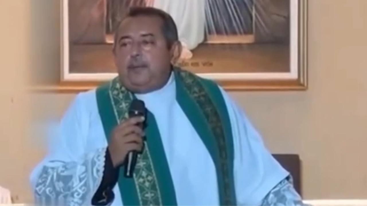 Vídeo: Padre viraliza nas redes sociais com sermões e já soma quase meio milhão de seguidores
