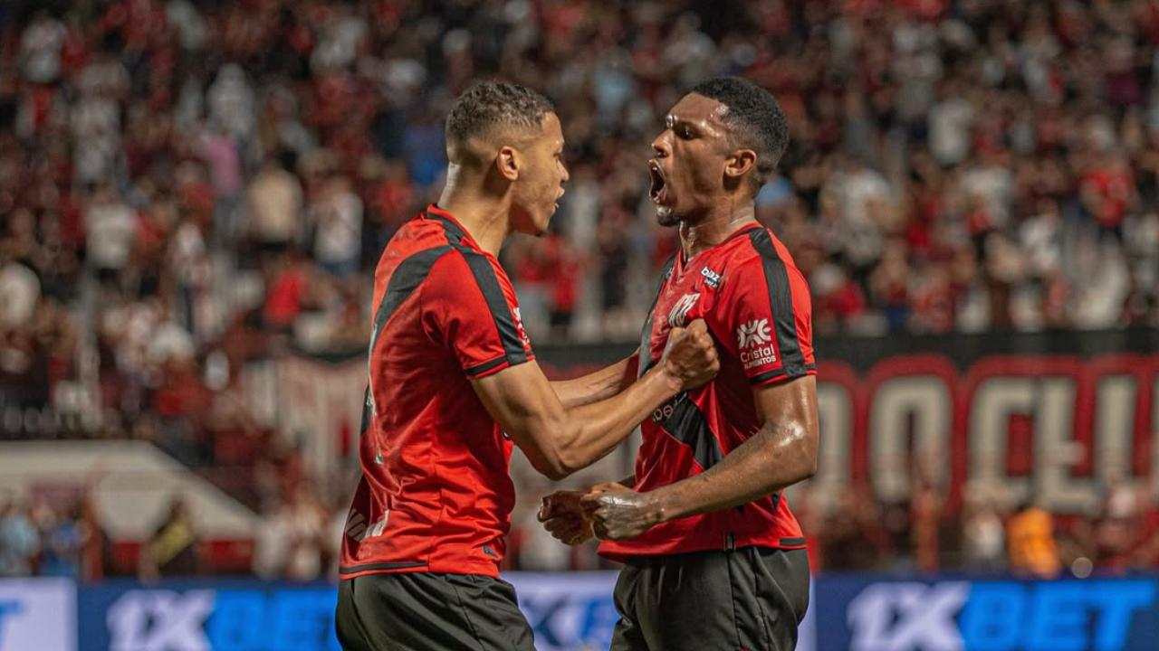 Atlético-GO supera América-MG no último minuto e mantém invencibilidade de seis jogos na Série B