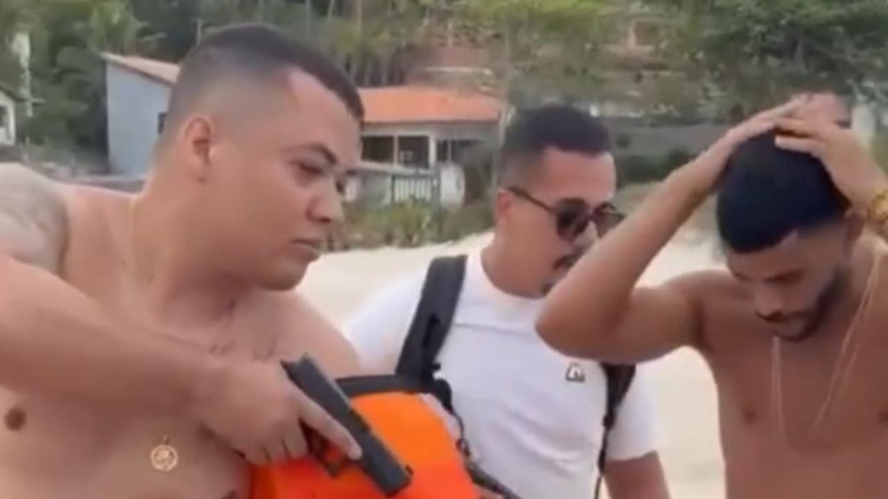 Líder do Comando Vermelho no MT é preso enquanto tomava uísque em praia de Niterói com documento falso