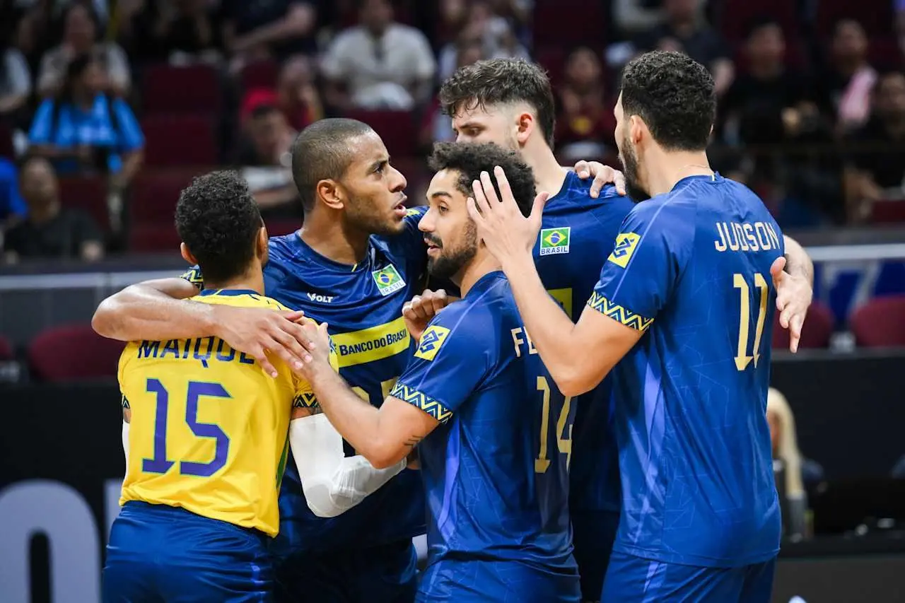 Brasil domina República Tcheca e confirma força no vôlei masculino